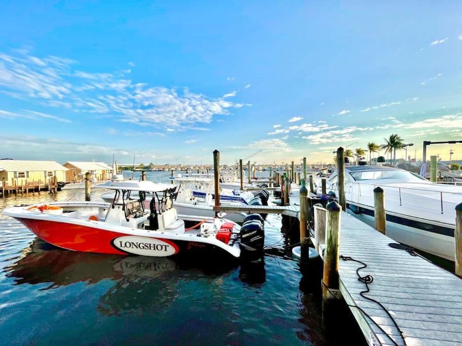 Eleuthera - 2X2 Fully Updated Old Town Waterfront Corner Condo Кі-Вест Екстер'єр фото
