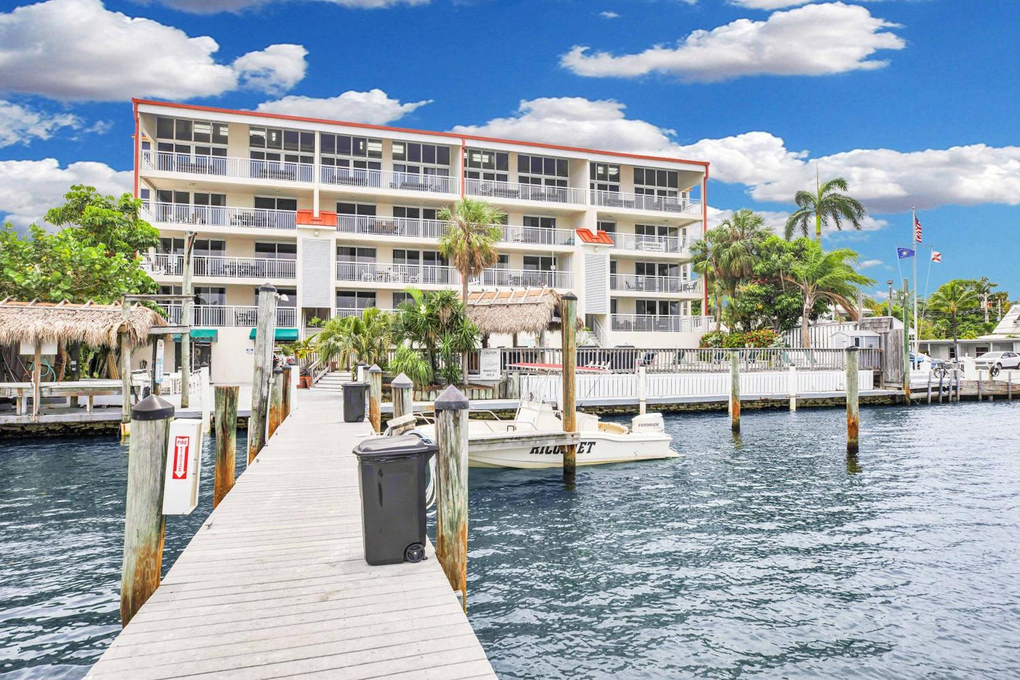 Eleuthera - 2X2 Fully Updated Old Town Waterfront Corner Condo Кі-Вест Екстер'єр фото